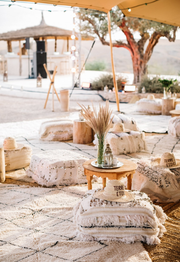 Предсвадебный ужин Дианы и Дениса в пустыне