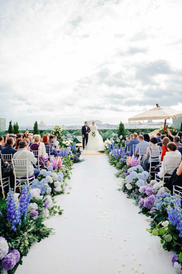 Яркая свадьба в нежно-лавандовых оттенках