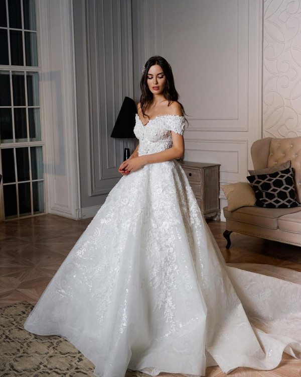 Я не могу выбрать свадебное платье. Что