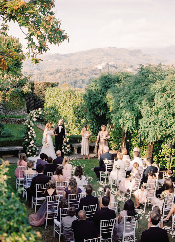 Солнечная свадьба среди итальянских гор