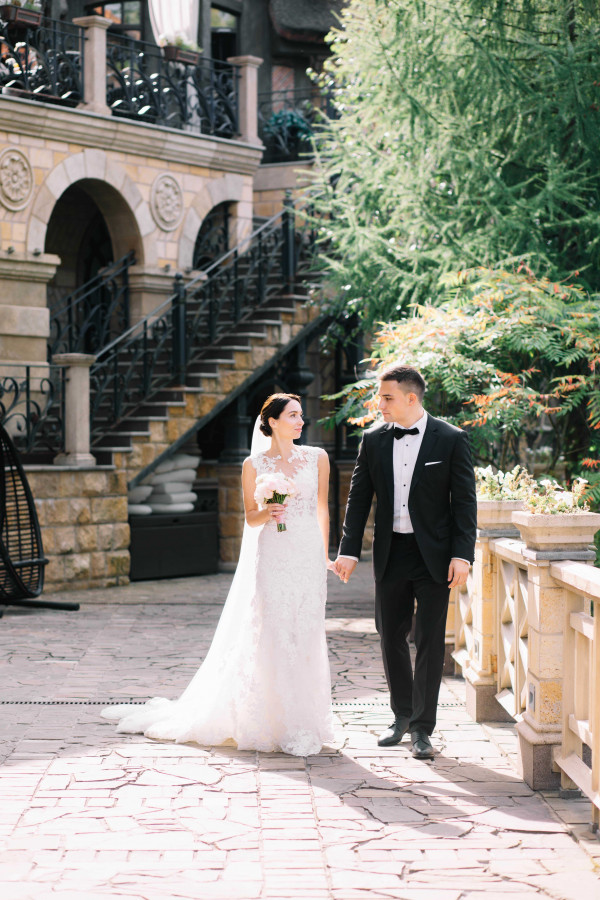 Нежная свадьба в загородном ресторане