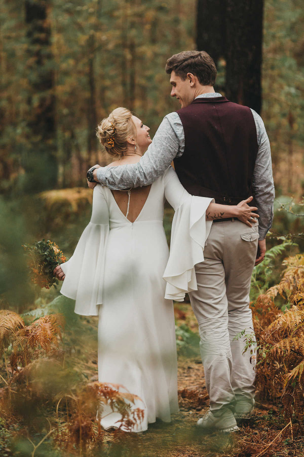 Осенняя свадьба на берегу Волги