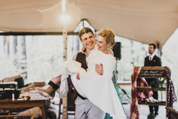 Осенняя свадьба на берегу Волги