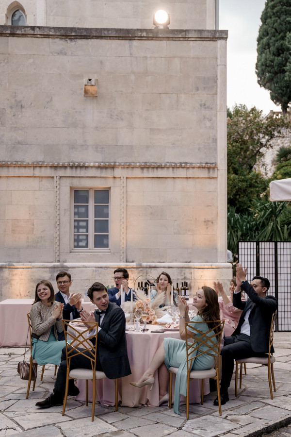 План рассадки: 6 идей красивого оформления