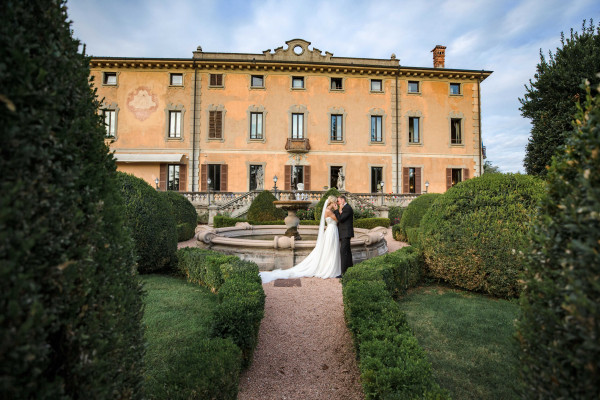 Элегантная свадьба на вилле Porro Pirelli