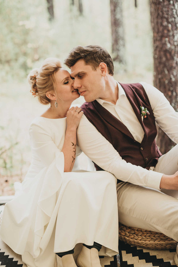 Осенняя свадьба на берегу Волги