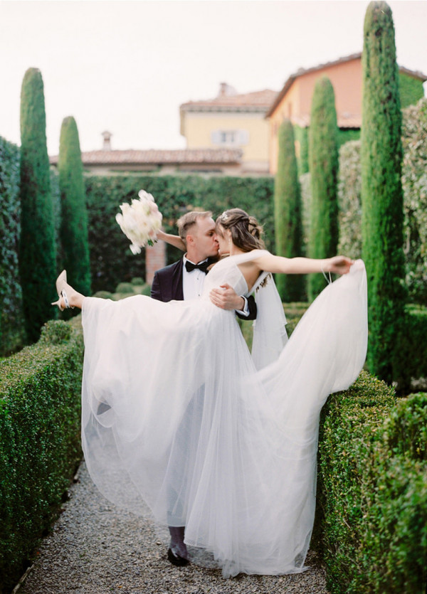 Солнечная свадьба среди итальянских гор