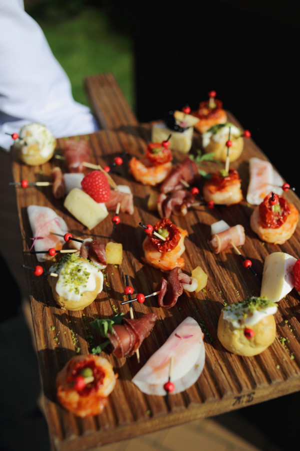 «ОсобенноВкусно»: фундаментальные ценности свадебного кейтеринга