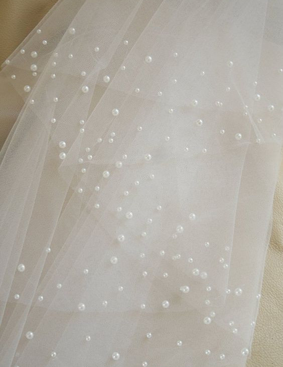 Макияж с жемчугом — идея для смелых