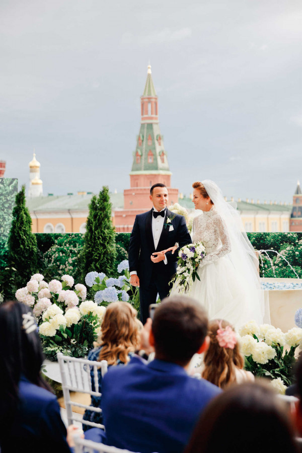 Яркая свадьба в нежно-лавандовых оттенках