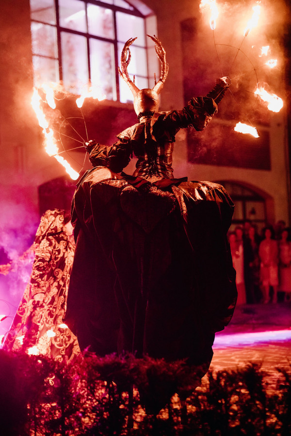 Финал свадьбы: 3 способа красиво завершить вечер