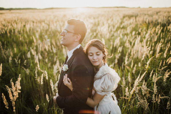 Солнечная свадьба в замке недалеко от Москвы