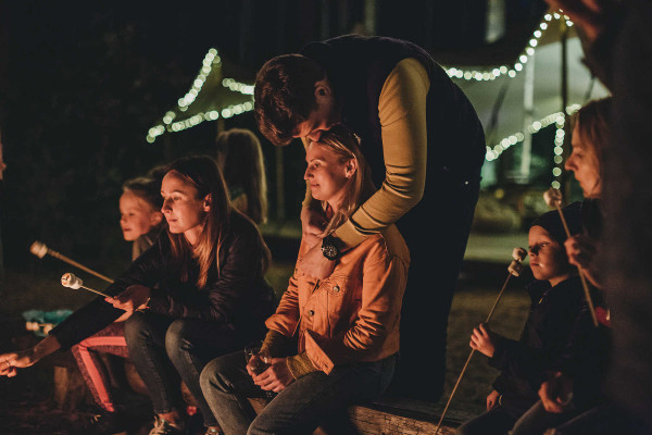 Осенняя свадьба на берегу Волги
