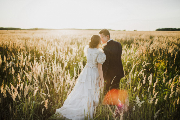 Солнечная свадьба в замке недалеко от Москвы