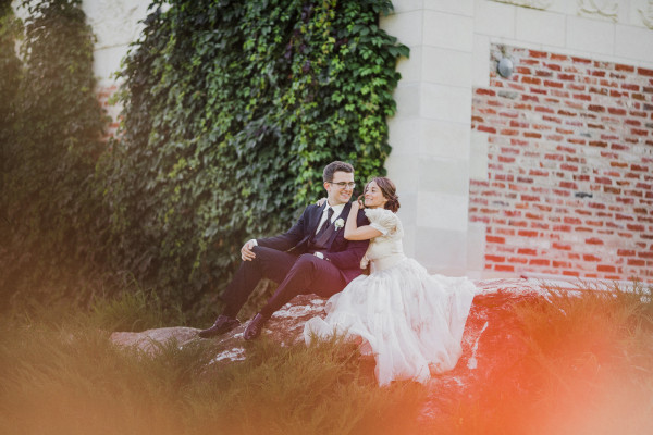 Солнечная свадьба в замке недалеко от Москвы