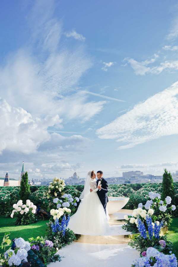 Яркая свадьба в нежно-лавандовых оттенках