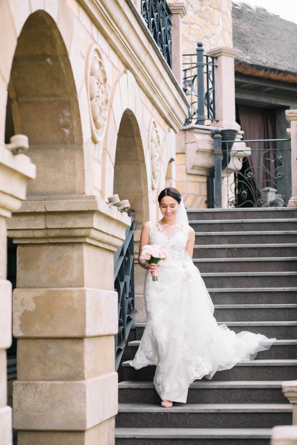 Нежная свадьба в загородном ресторане