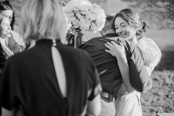 Солнечная свадьба в замке недалеко от Москвы