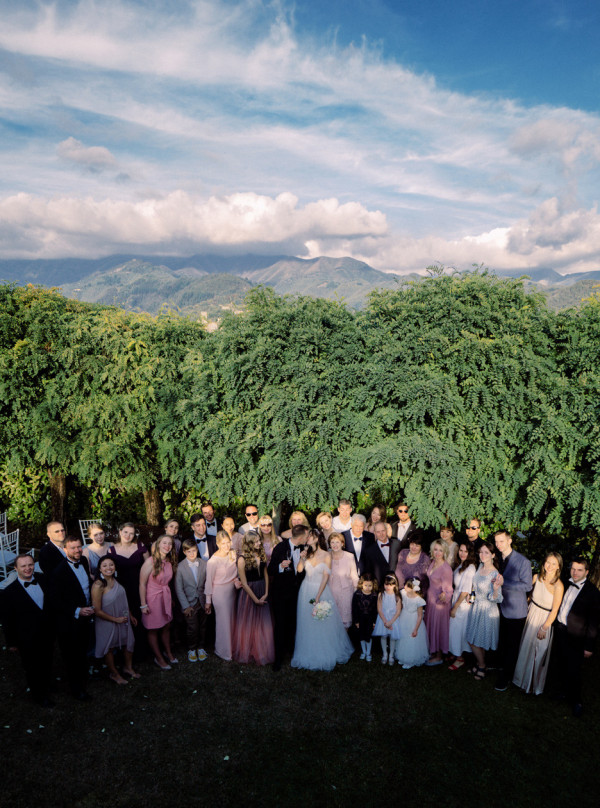 Солнечная свадьба среди итальянских гор