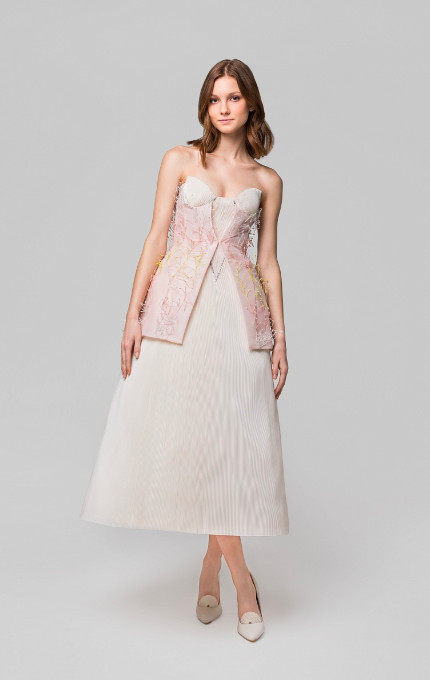 Свадебные платья: 10 нежно-розовых вариантов