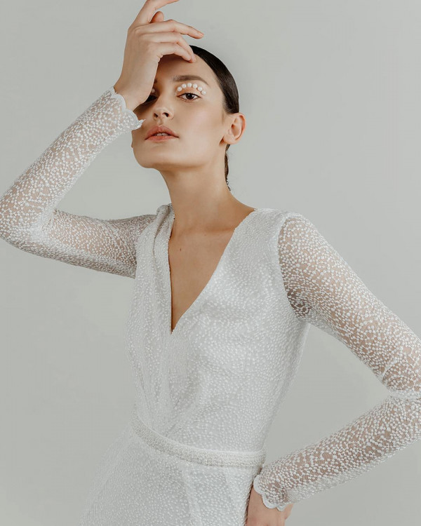 Макияж с жемчугом — идея для смелых