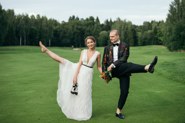 Свадебная вечеринка c мороженым и бургерами