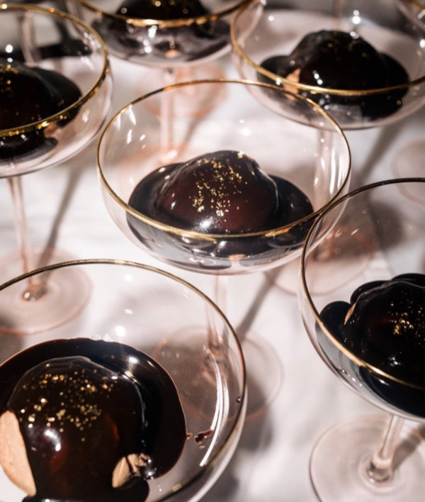 Кейтеринги, которым стоит доверить свой свадебный ужин