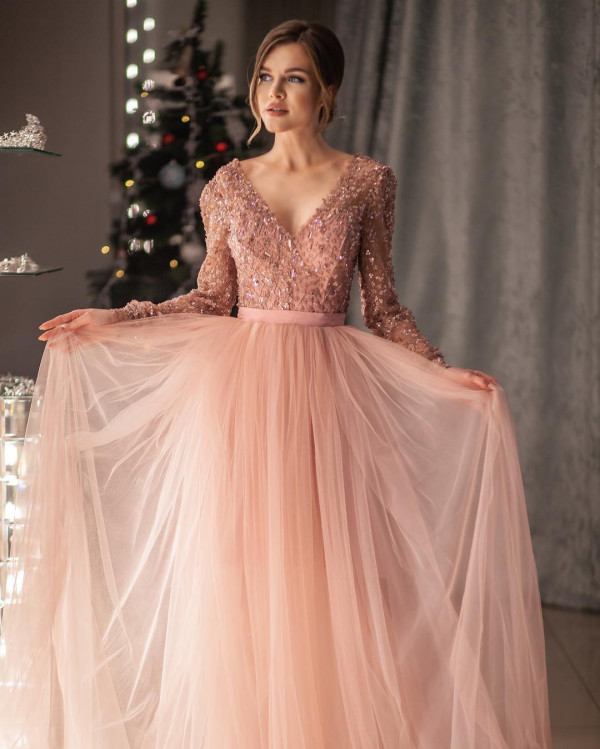 Свадебные платья: 10 нежно-розовых вариантов