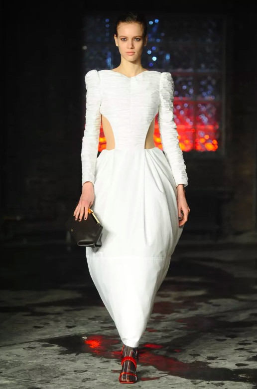 Свадебные наряды Недели моды в Нью-Йорке