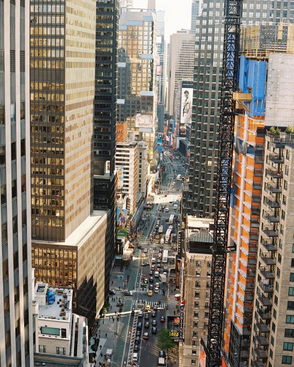 «Свадебный фотограф — наблюдатель, а не постановщик»,