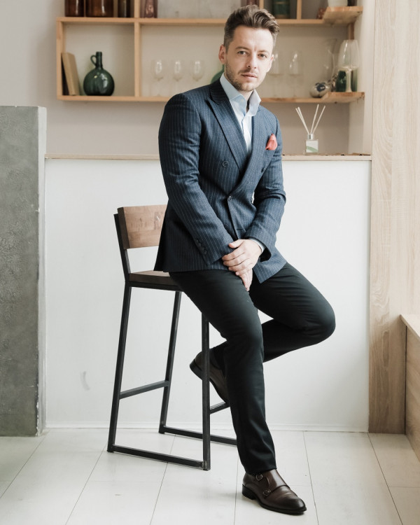 Ведущий и сценарист Вадим Коробков: «Вначале я