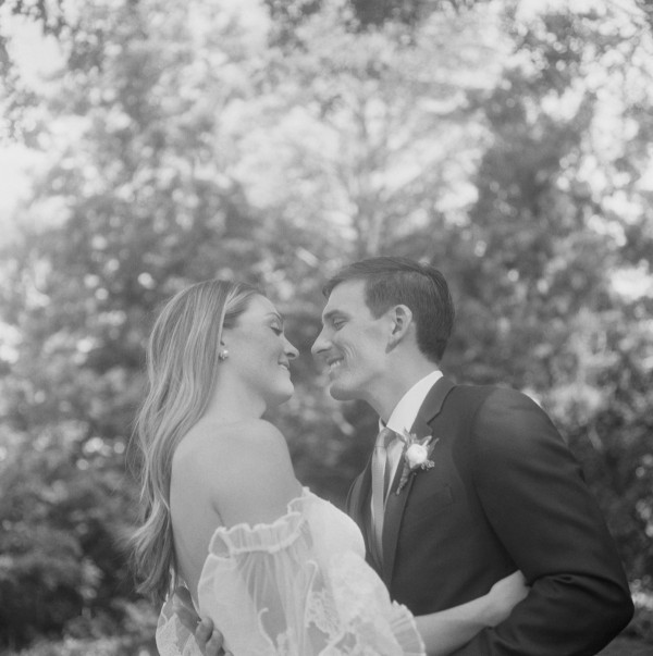 «Свадебный фотограф — наблюдатель, а не постановщик»,