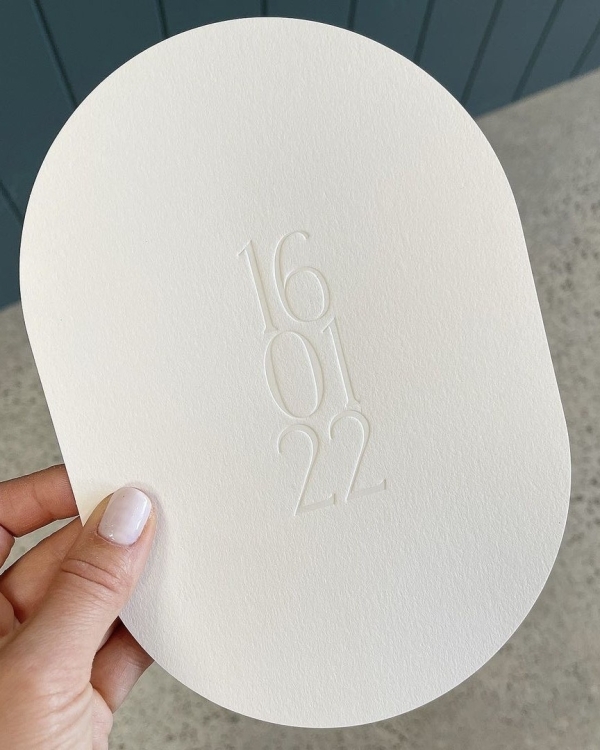 Инстаграмы со свадебными приглашениями, на которые стоит