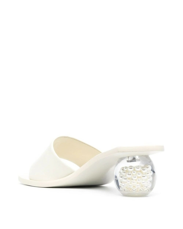 Акцентный каблук в образе невесты: с чем