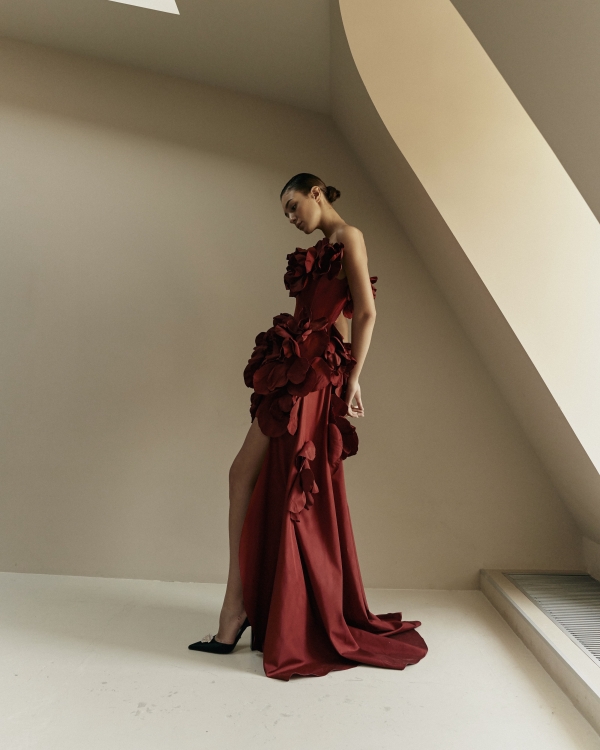 3D вышивка и цветочные мотивы — альтернатива