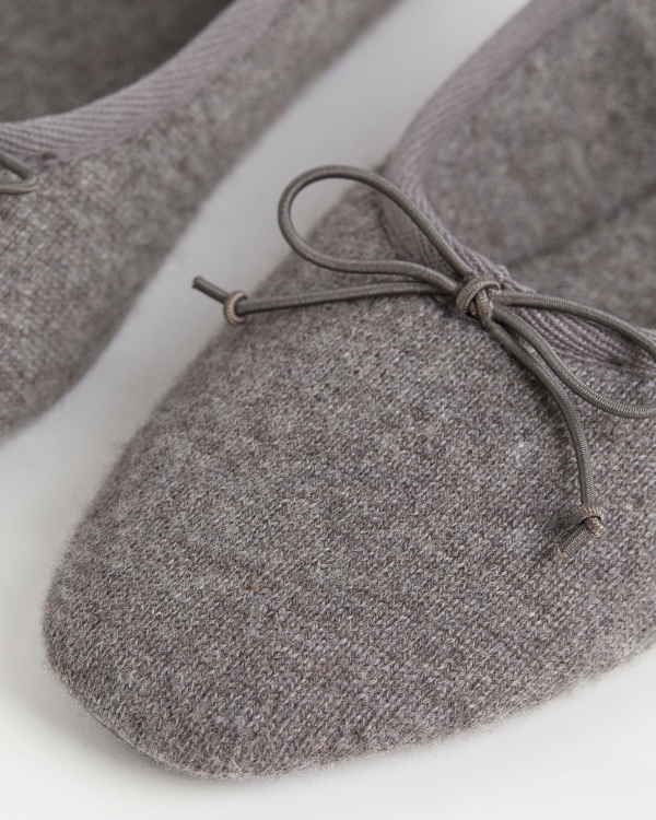 10 кашемировых вещей для утра невесты, свидания