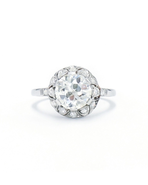 Стильные помолвочные кольца 2022