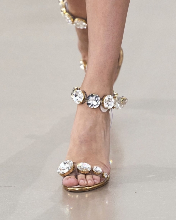 Свадебные туфли: тренды 2022