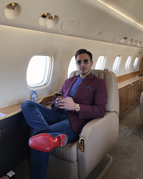 Кто такой Саймон Леваев: удивительная история Tinder-афериста