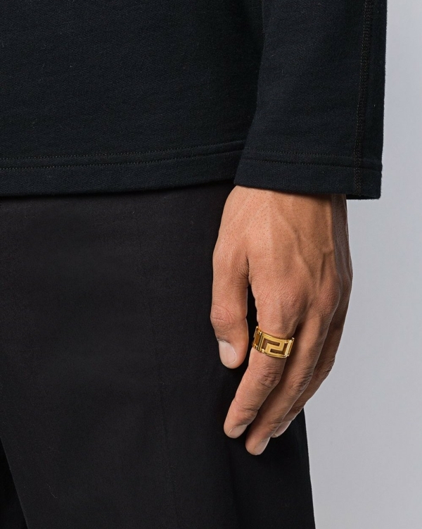 10 модных мужских подарков на 14 февраля