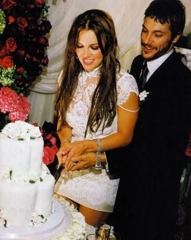 Образы невест в стиле 90-х, нулевых и