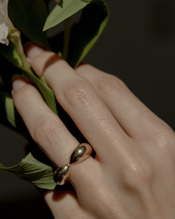 Стильные помолвочные кольца 2022