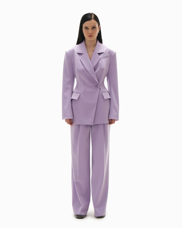 Весенняя свадьба: женские наряды для гостей