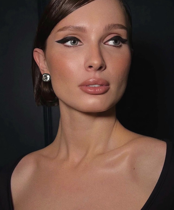 Стилисты Юлия Плотникова