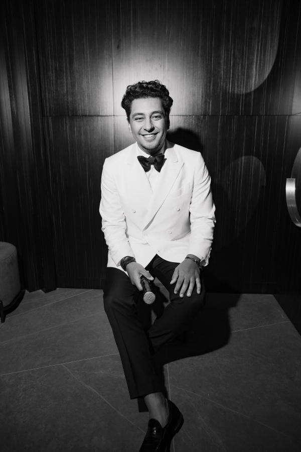 Ведущие Адис Маммо