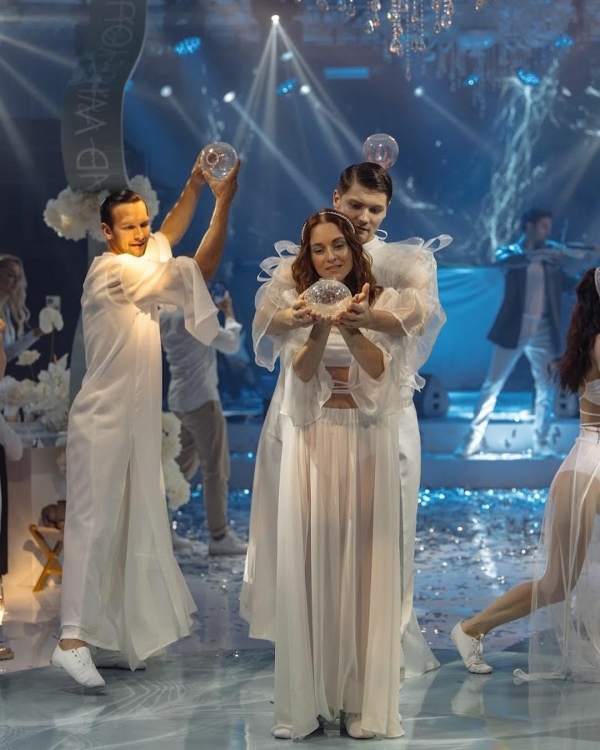 Дуновение ветра, мелодия набегающей волны и запах