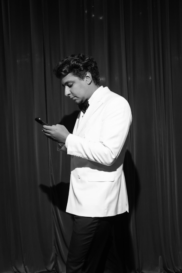 Ведущие Адис Маммо