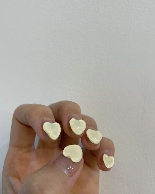 Тренды маникюра 2023