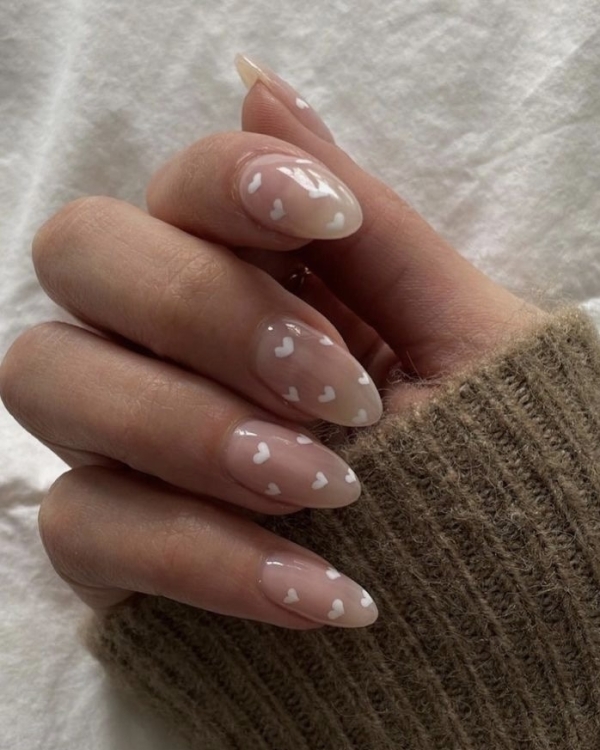 14 идей маникюра ко Дню всех влюбленных