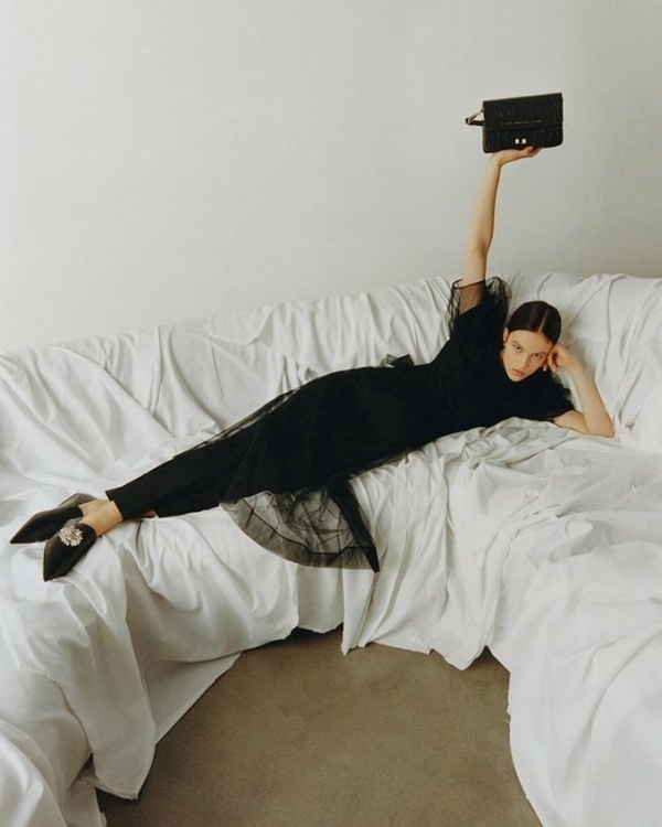 Весенняя свадьба: женские наряды для гостей